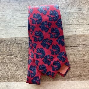 Vintage Burt Pulitzer Red Blue Paisley Wool Silk Blend Tie Classic Preppy USA